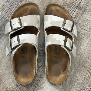 Women’s Birkenstock Arizona White Camouflage sandals size 37
